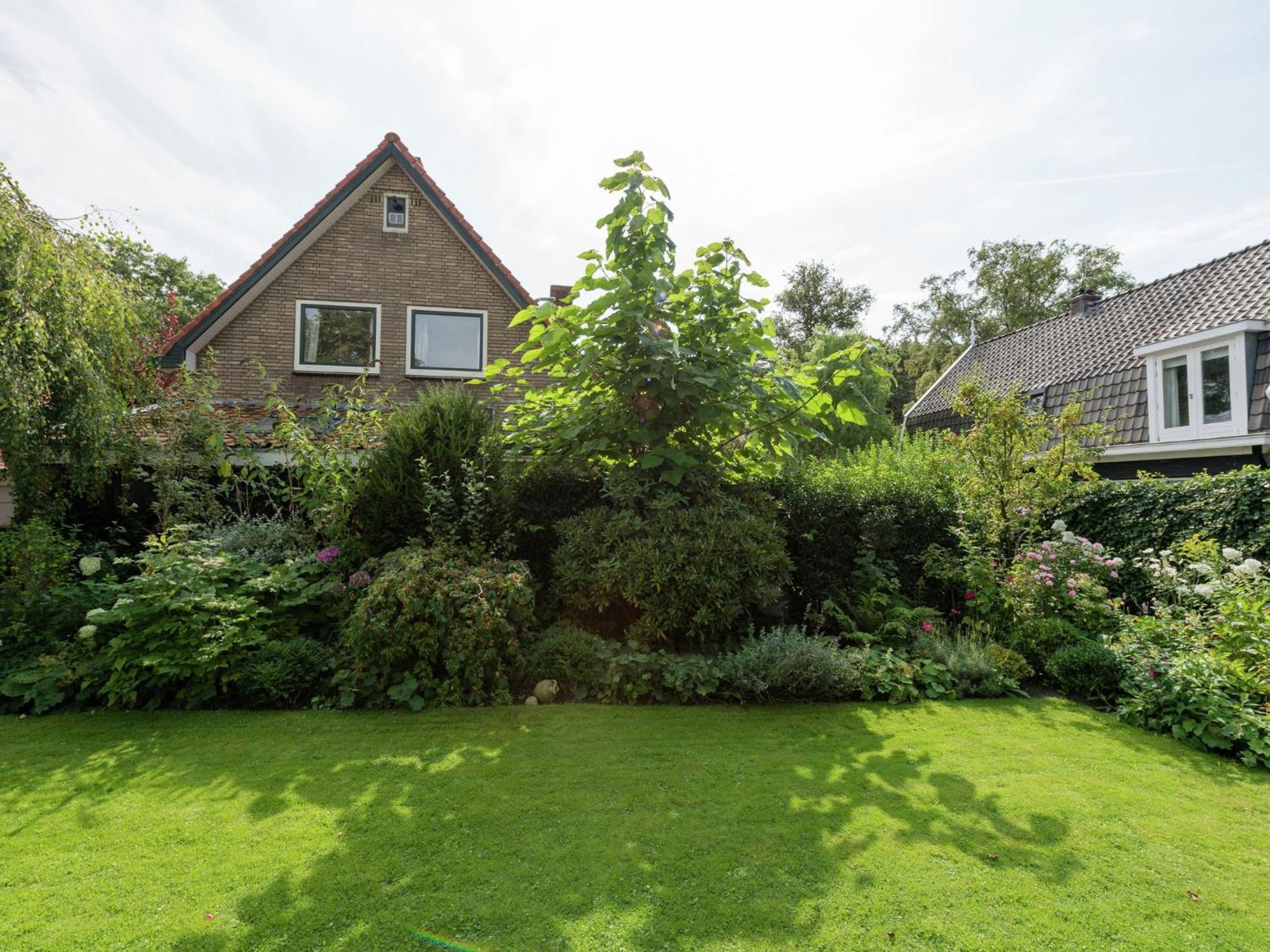 Alluring In With Terrace Garden And Bbq Apartment *